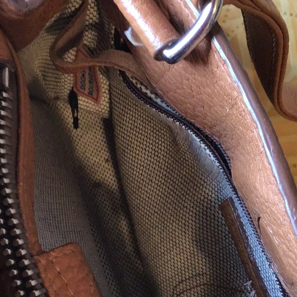 Dooney Bourke bag - Picture 8 of 10